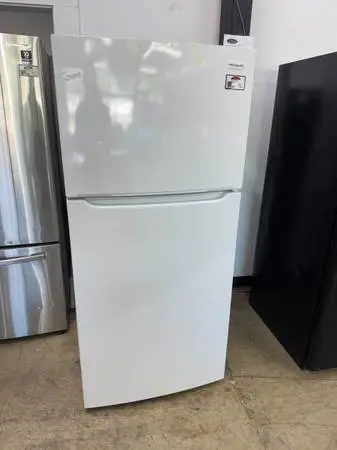 GAAV - FRIGIDAIRE 30 REFRIGERATOR - 90-DAY WARRANTY
