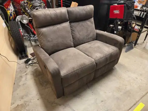 Power Reclining Loveseat
