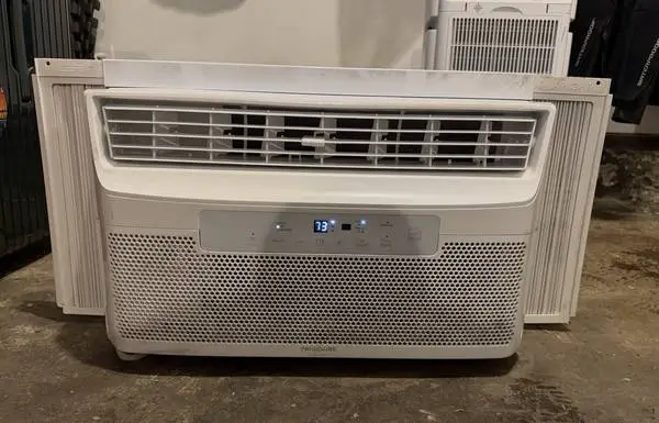 Frigidaire 8,000 BTU Window Room Air Conditioner
