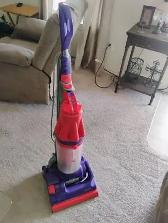 Dyson DC07 All Floors Bagless Upright Vac