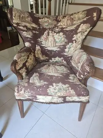 Vintage toile fan back chair