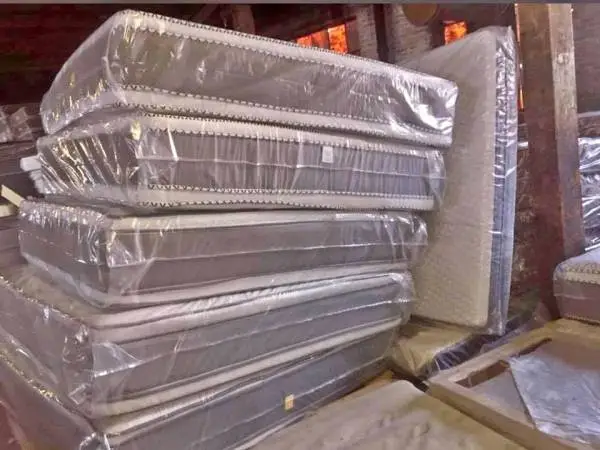 Brand New Queen *Mattress* and Box Set In Plastic 39 down