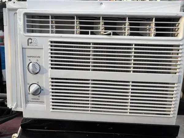 used Perfect Aire window unit BTU 5000