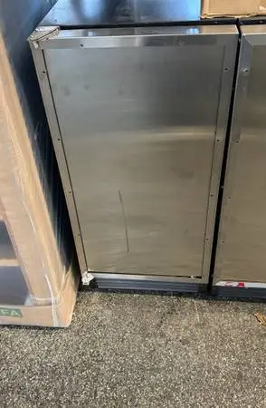 SUMMIT UNDER COUNTER ICE MAKER