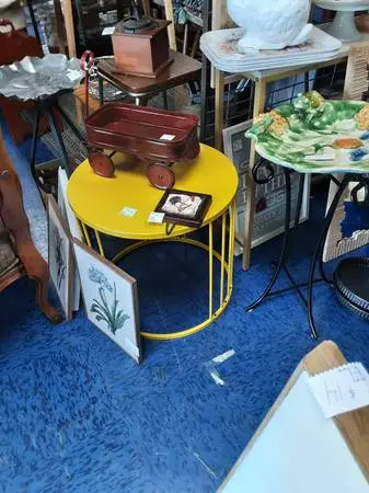 Yellow Table Metal New
