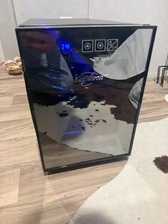 Koolatron 6 Bottle Wine Cooler