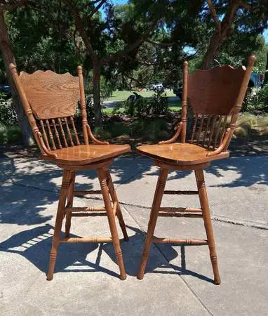 Vintage Liberty Furniture Nostalgia Collection Bar Stools