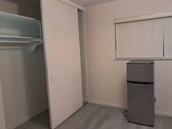 Fridge small places 120 pick up