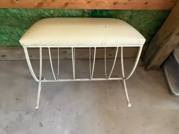 Vanity bench seat