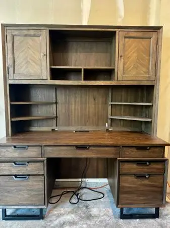Premium Contemporary Desk and Hutch