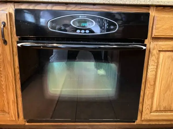 Wall oven