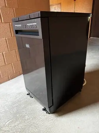 Portable dishwasher Black & Decker $200