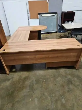 Maple U-Shape Bullet Desk-FREE DELIVERY