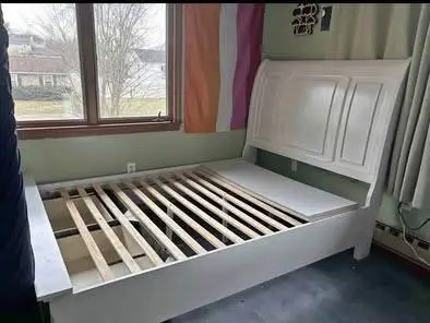 Full size sleigh bed
