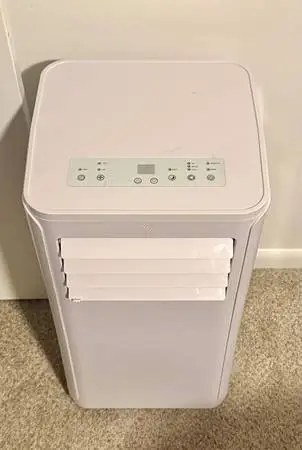 Portable AC ~ Like NEW 8200BTU