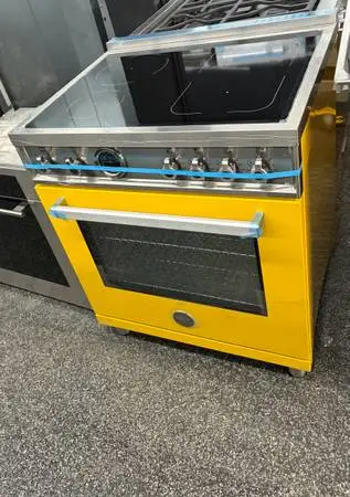 Giallo Yellow Induction Range