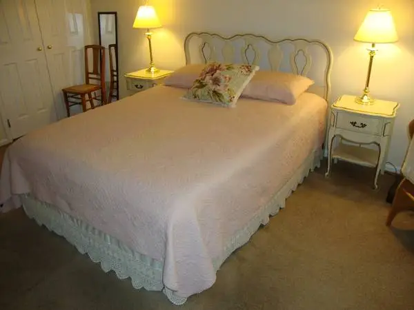 Bedroom Furniture 8 Pieces