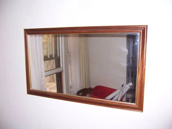 Wall Mirror 33 x 19