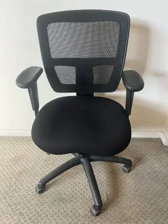 (88) Friant MidZone Ergonomic Chairs W/ Height & Width Adjustable Arms