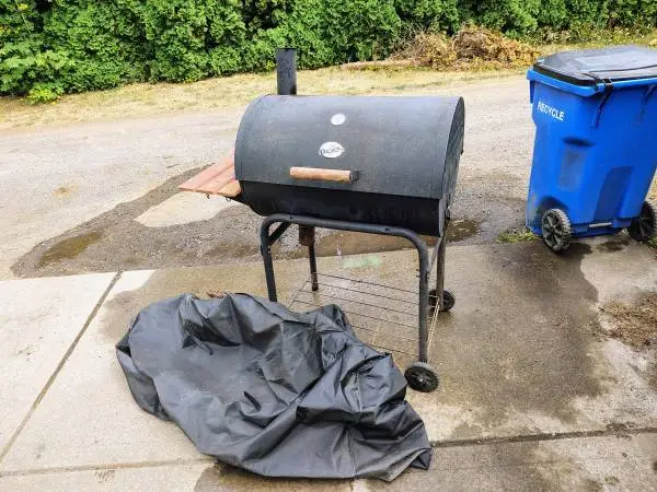 Price drop! Char-griller charcoal BBQ