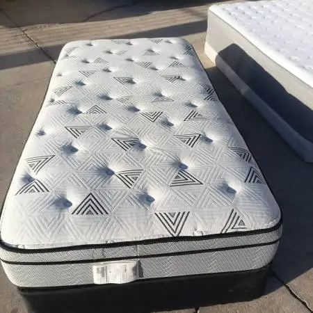 Twin pillowtop mattress and box spring