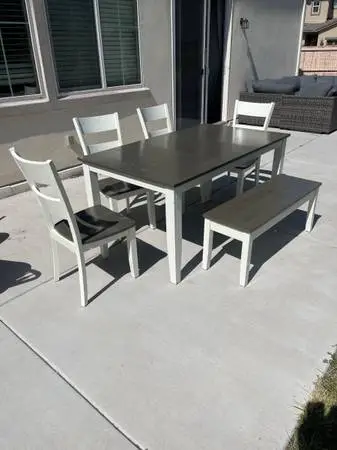 Kitchen table