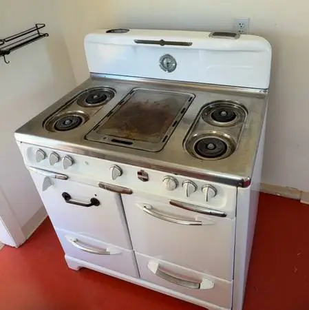 Vintage Wedgewood Gas Stove – Working – Berkeley