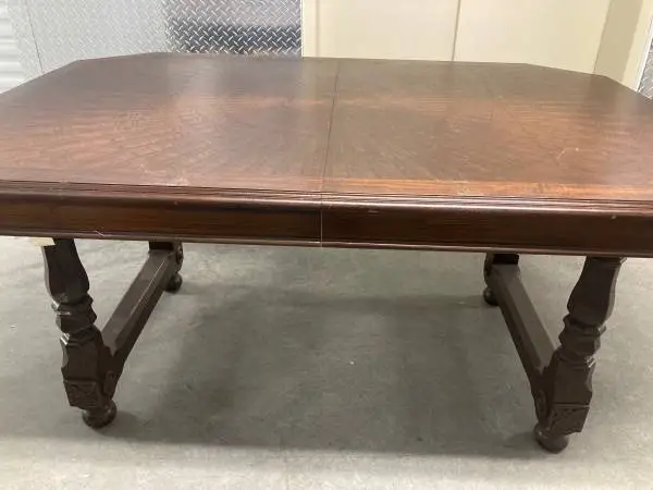 Dining table,8 chairs,Solid,quality,dark wood,hlp dlvr