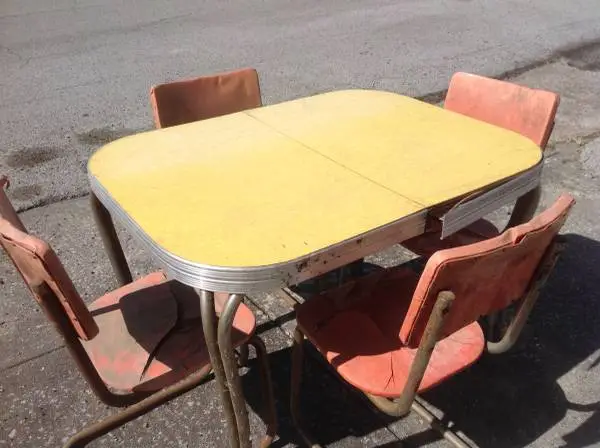 Retro kitchen chairs & table