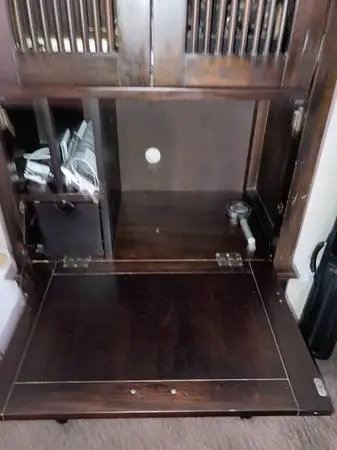 Secretary cabinet