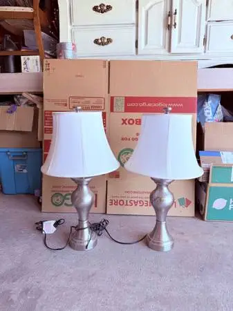 Lamp pairs