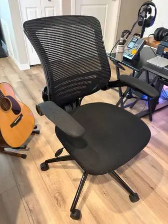 Mesh Mid-Back Office Chair