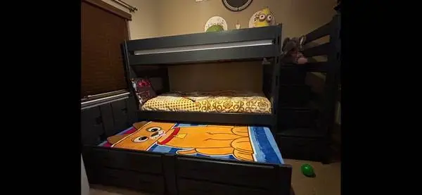 Bunk bed asking 500 OBO