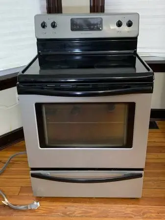 Frigidaire 30 Freestanding Electric Range
