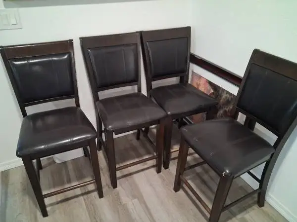 4 beautiful wood & leather bar stools