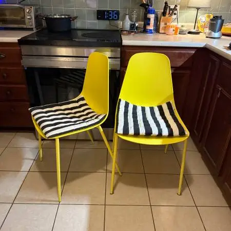 2 Dining chairs - Svelti from Article - Yellow