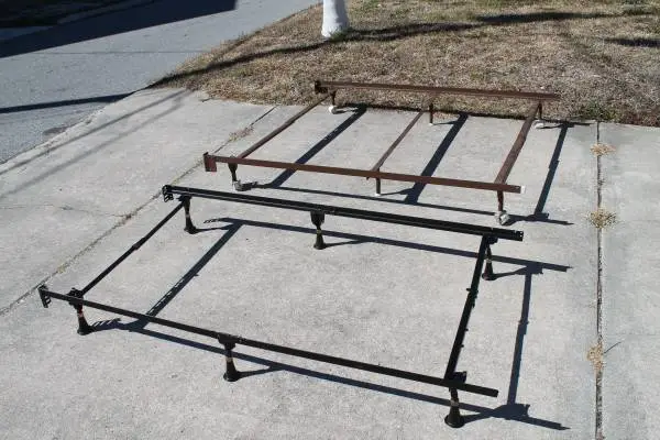 Queen or Twin mattress frame