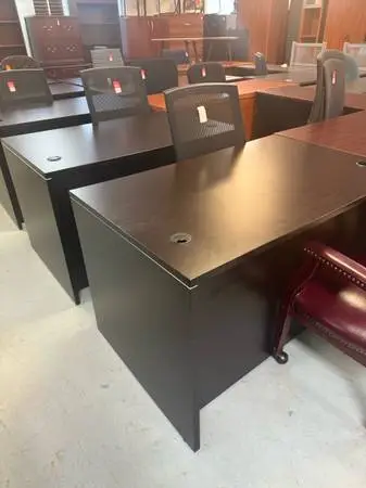 OFFICE FURNITURE: 30x60 WOOD DESKS LIQUIDATION !