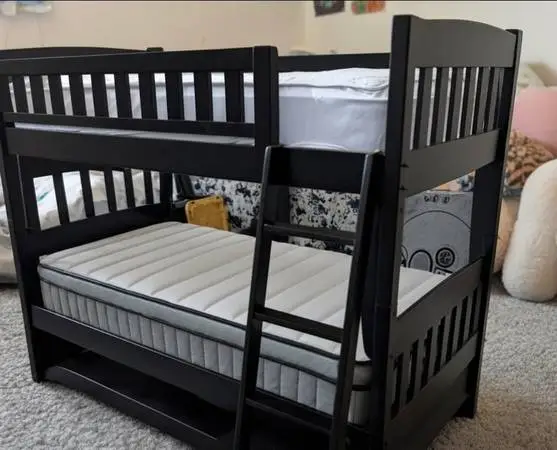 ***Twin Bunk Bed Like New w/Mattress ***