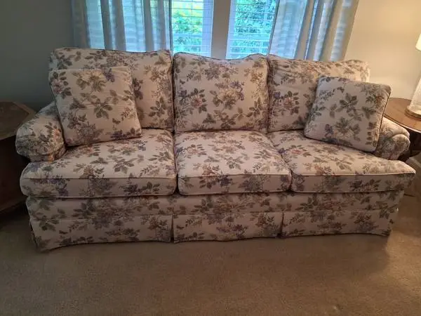 Couch - Sofa