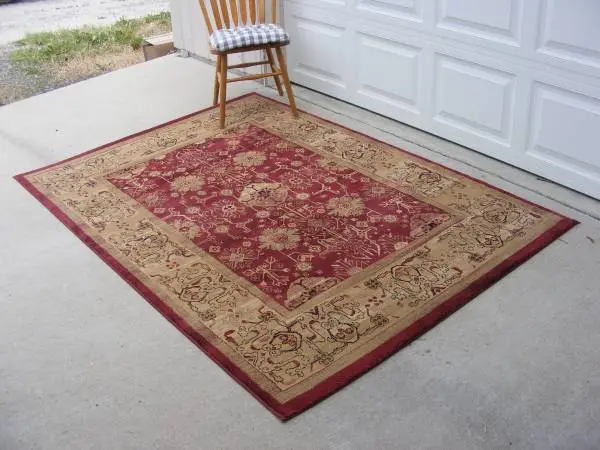 Classic, classy area rug