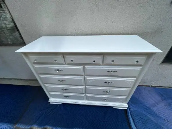 BEAUTIFUL 11 DRAWER WOODEN FARMHOUSE COTTAGE DRESSER CAN DELIVER LOCAL IF NEEDED
