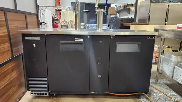 TRUE Kegerator - 3 Tap