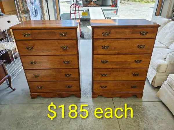 Only One 5 Drawer Dressers Left
