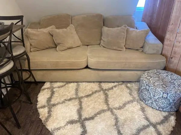 Gorgeous Palisades Sofa