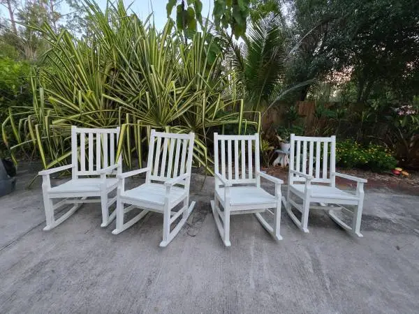 Solid Rocking Chairs