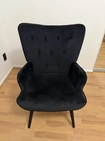 Black Velvet Modern Accent Chair - Tufted