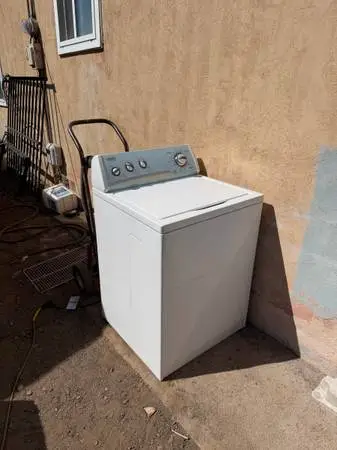 Whirlpool White Top Loading Washer For Sale $200 Or Best Offer