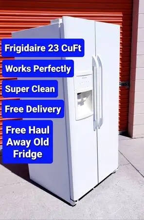 Refrigerator Side by Side Frigidaire 23 CuFt Works Perfect Super Clean