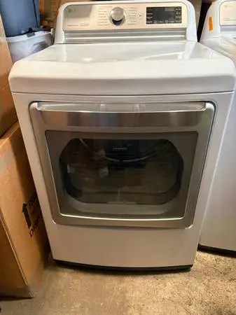 LG 7.3 cu.ft. Smart wi-fi Enabled Gas Dryer with TurboSteam